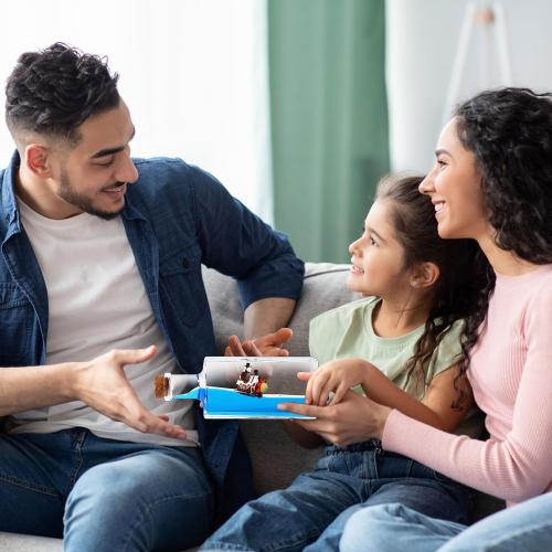 LETINE Thousand Sunny Sensory Fidget Toy for Grown-Up, Unsinkable Thousand Sunny Pirate Ship in a Bottle for Wave Simulator Game, Mini Liquid Ship Best for Room Decoration, Desk Toy & Birthday Gifts