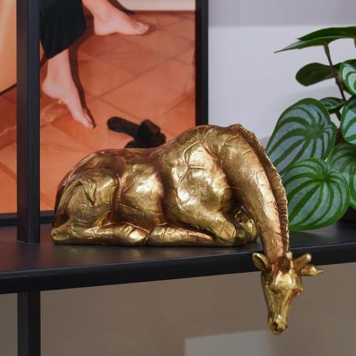 Braxio Living Room Decor Statues Indoor - Resin Abstract Golden Giraffe Sculptures Home Decor for Desktop Shelf Table Desk Bedroom Office Farmhouse Decoration Gifts 8.25 * 5.5 * 3.5 Inch