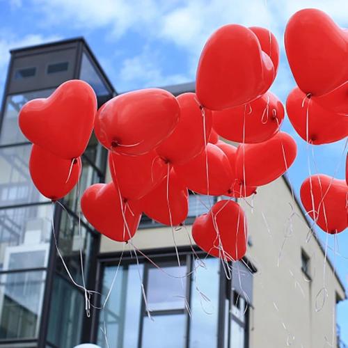 BinaryABC Red Heart Shaped Latex Balloons,Mother Day Valentine's Day Engagement Wedding Party Decorations,10Inch,50Pcs(Red)