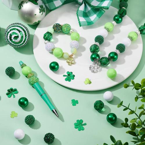 PH PandaHall 58pcs Green Bubblegum Beads, 20mm Acrylic Chunk Beads Focal Bead 9 Style Pen Bead for Spring Necklace Bracelet Keychain Jewelry Making Holiday
