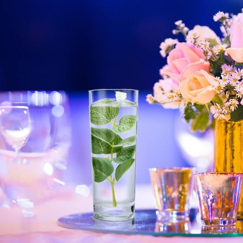 Zeyune 50 Pcs Mini Artificial Eucalyptus Leaf for Floating Candles for Centerpiece Wedding Table Floating Leaves Stem Vase Fillers for Tea Candles Bridal Shower Home Birthday Christmas Party Decor