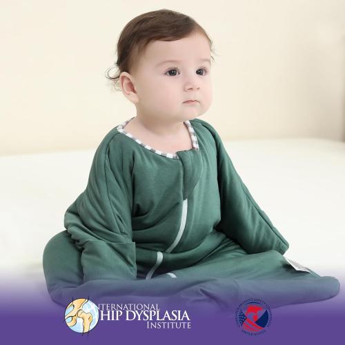 Size XL PuppyPaws Baby Sleep Sack 1.5 TOG, Transitional Swaddle 9-15 Months with Arms Up Length Sleeves and Mitten Cuffs, Reversible Wearable Blanket Baby, 95% Rayon derived from Bamboo, 5% Spandex