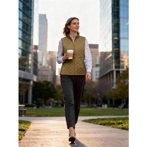 Bienzoe Women Medium Camel Quilted Casual Vest: Lightweight Packable Sleeveless Jacket