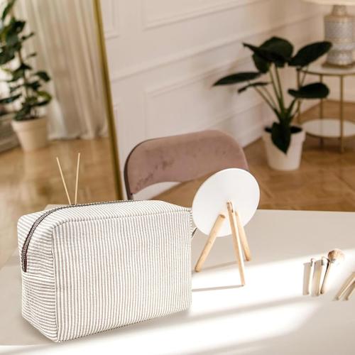 GFU Cosmetic Bags for Women, Seersucker Cosmetic Bag, Travel Toiletry Stripe Makeup Bag, Large Women Aesthetic Organizer Storage Pouch, Girls Handbags Purses, brown/white