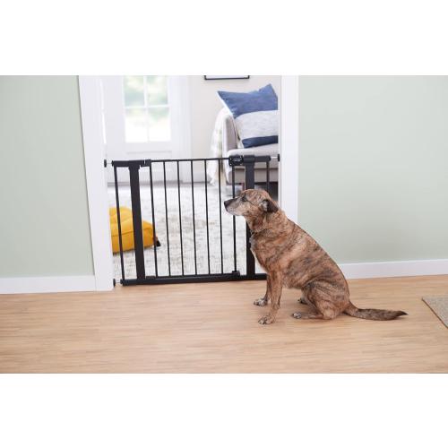 Safety 1st Easy Install 28'' Walk Thru Gate, Fits Between 29'' and 38'', Black, 1-Pack,(GA105CBLK)