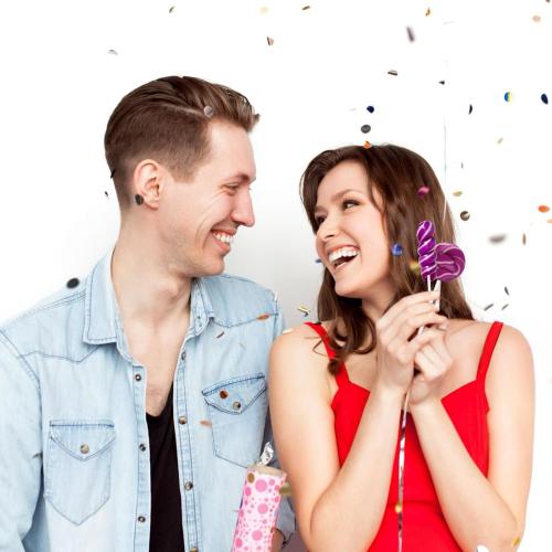 32 Pack Purple White Twisty & Swirl Lollipops Candy Bulk, No Artificial Dyes, 16   16 Mixed Candy Swirl Lollipops Individually Wrapped Suckers, Party Favors, Grape Flavor