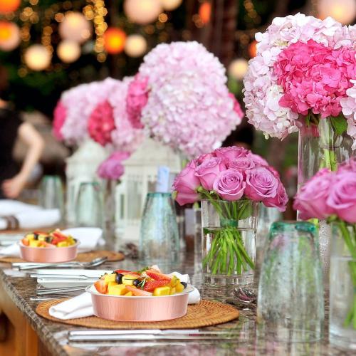 LNYZQUS 8oz Mini Cake Pans with Lids 50 Pack, 4” Disposable Small Pie Pans Aluminum Foil Baking Tins Ramekins,Small Baking Pans Muffin Containers Holders for Wedding Party-Champagne