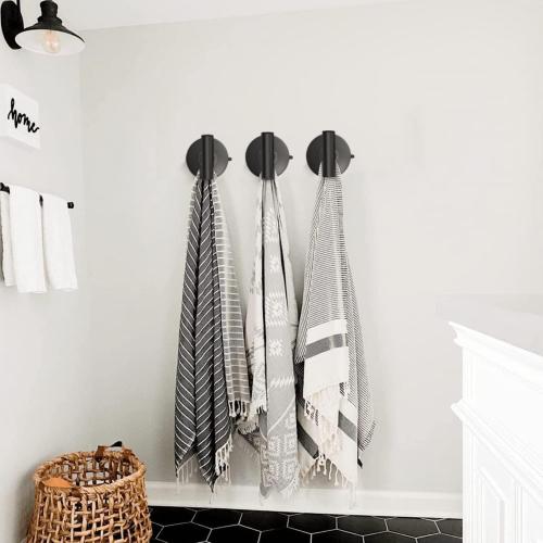 DGYB Large Suction Cup Hooks for Shower Set of 2 Black Towel Hooks for Bathrooms Stainless Steel Suction Hooks for Inside Shower 15 Lb Removable Wall Hook for Hanging Heavy Duty