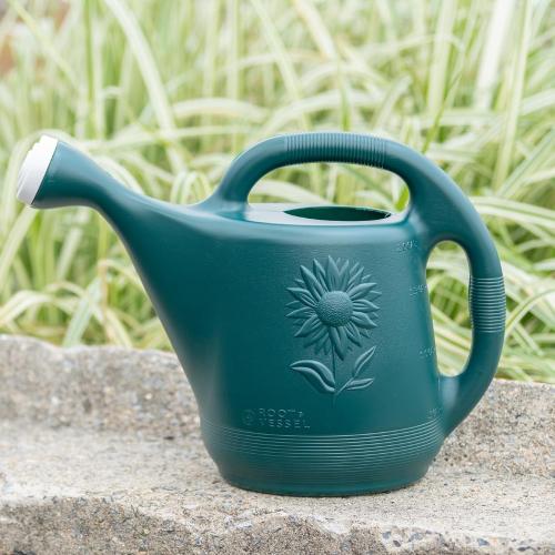 Root & Vessel Classic 2-Gallon Watering Can Outdoor, Hunter Green