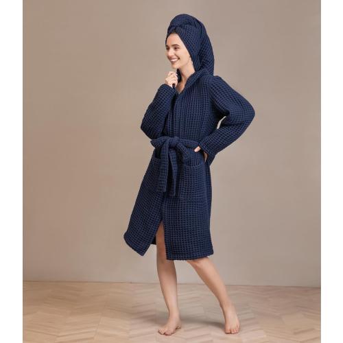 Luxury Hotel & Spa Silk-infused Japanese Cotton Waffle Unisex Hooded Bathrobe. (Used see the pictures)