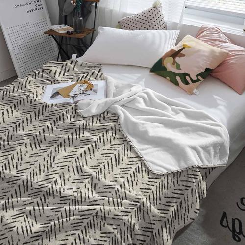 Brown Herringbone Art Flannel Throw Blanket Fleece Blankets,Abstract Geometric Striped on Linen Soft Warm Cozy Throws Lightweight Fuzzy Blanket for Sofa Couch Bed Car All Season Use,32x48in