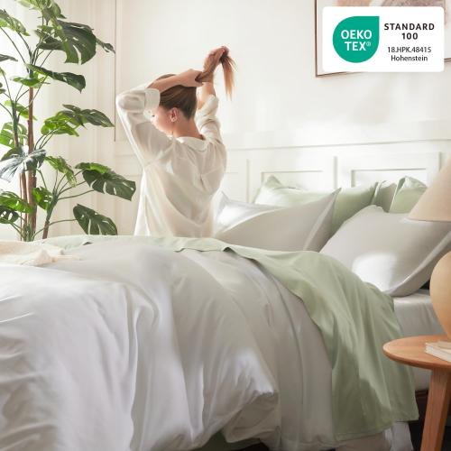 Litanika White Comforter King Size, 3 Pieces Lightweight Solid Bedding Comforter Set, All Season Fluffy Bed Set (104x90In Comforter & 2 Pillowcases)