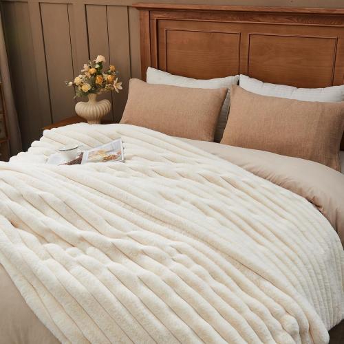 NEWCOSPLAY Faux Fur Twin Blanket Ivory 3D Ribbed Plush Thick Warm Blanket for Couch Sofa Bed 850GSM (Ivory Ribbed, Twin(60x80))