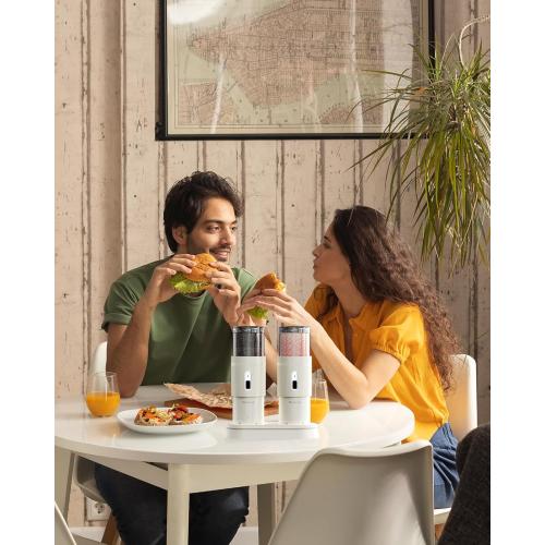 Upgraded Larger Capacity Electric Salt and Pepper Grinder Set, Rechargeable Salt and Pepper Grinder Set with Charge Base, Adjustable Coarseness, Efficient Kitchen Gadgets, Beige