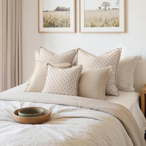 MIULEE Decorative Burlap Euro Sham Linen Throw Pillows Covers for Bed 24x24 Inch Beige Vintage Pillow Covers Outdoor Modern Farmhouse Pillowcase Woven Textured Cushion Cases Couch Sofa Livingroom