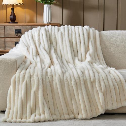 NEWCOSPLAY Faux Fur Twin Blanket Ivory 3D Ribbed Plush Thick Warm Blanket for Couch Sofa Bed 850GSM (Ivory Ribbed, Twin(60x80))