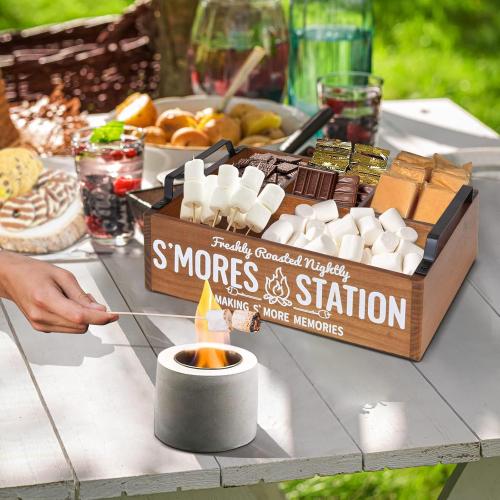 Farmhouse Smores Station, Wooden Smores Caddy with Handles, S'mores Bar Holder with 5Pcs Extendable Smores Sticks, Smores Maker Box for Smores Kit, Outdoor Fire Pit Camping Essentials Cooking (Brown)