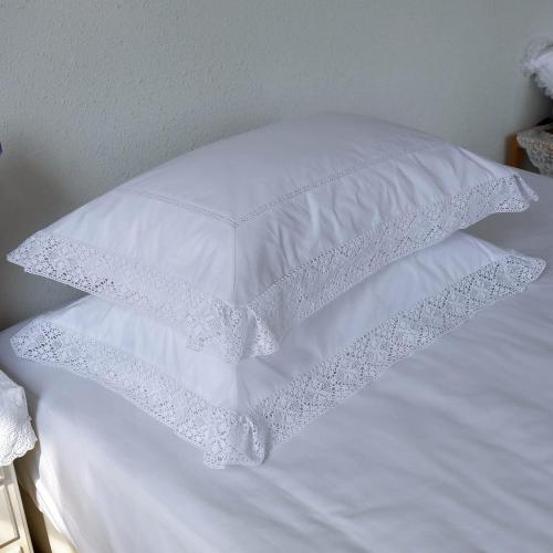 Set of 2 Lace Embroidery Pillow Shams, 100% Cotton Queen Size, White Good Feeling Pillow Cases with Envelope Closure, Softer and Breathable Pillowcases, 20x30 inches