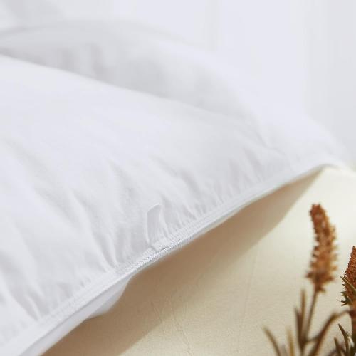 Alanzimo Pinch Pleat Goose Down Feather Fiber Comforter California King Size, Ultra Soft 100% Cotton Cover, All-Season Medium Warm Duvet Insert, Luxury Noiseless Down-Proof 750 Fill Power with 8 Tabs