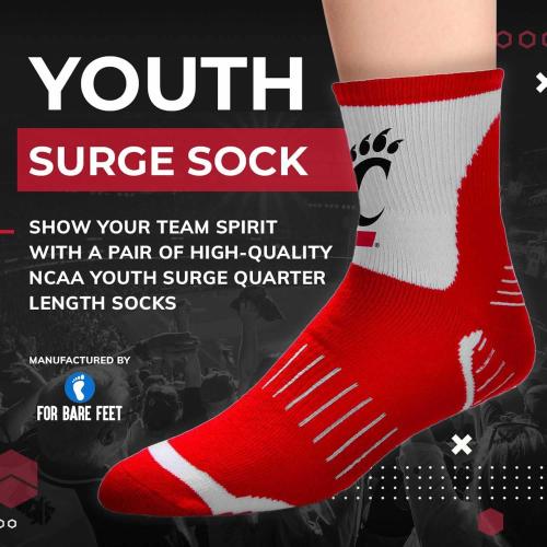 One Size COLOR BLAC AND WHITE  For Bare Feet NCAA Youth Surge Team Mascot Quarter Socks - All Weather Performance - Girls & Boys - Enhance your Footwear Collection (Cincinnati Bearcats - Red, One Size)