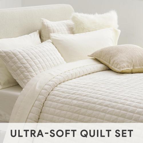 118 x 106 RECYCO Luxury Velvet Quilt Set King Size, Lightweight Velvet Comforter Set, Oversized Bedspread Coverlet Quilted Bedding Set, with 2 Matching Pillow Shams, for All Season, Cream White