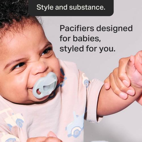 Tommee Tippee Ultra-Light Silicone Pacifier, 0-6 Months, Symmetrical One-Piece Design, BPA-Free Silicone Binkies, Blue/Green/Clear, Pack of 4 ‼️ ( THE ITEM DOESN’T HAVE THE PACKAGE )‼️