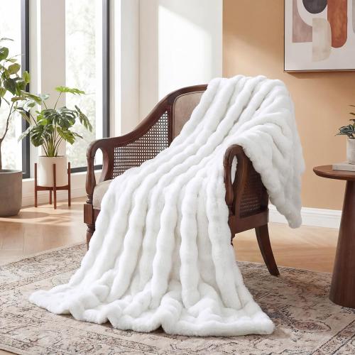 ORINOVA White Furry Blanket King Size Soft Faux Fur Throw Fuzzy Bunny Fur Blanket for Bed Cozy 90x108 Fluffy Blankets King for Bedroom Living Room Home Decor Gifts 1000 GSM
