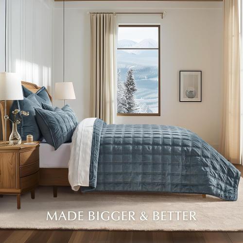 EVERGRACE  Luxurious Velvet Quilt King Size, Ultra Soft Bedspread Coverlet Set, Double Box Stitch Lightweight Velvet Comforter for All Season with Shams, Stormy Blue