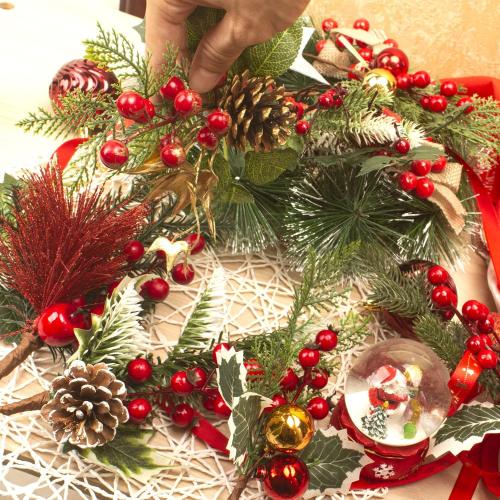 10 Pcs Artificial Pine Picks Christmas Pine Picks Pine Needles Branches with Red Berry Pinecones Berry Branches Fake Berries for Flower Arrangements Wreaths Holiday Xmas Tree Decoration