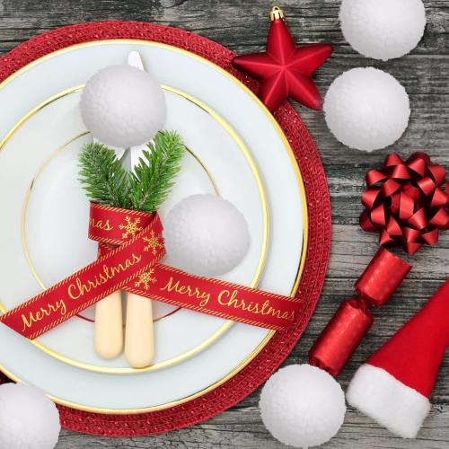 Syhood 20 Pcs Christmas Yarn Pom Poms Balls for DIY Handmade Crafts Fuzzy Pompoms for Christmas DIY Hats Thanksgiving Party Holiday Hanging Home Decorations (White, 2.5 Inch)