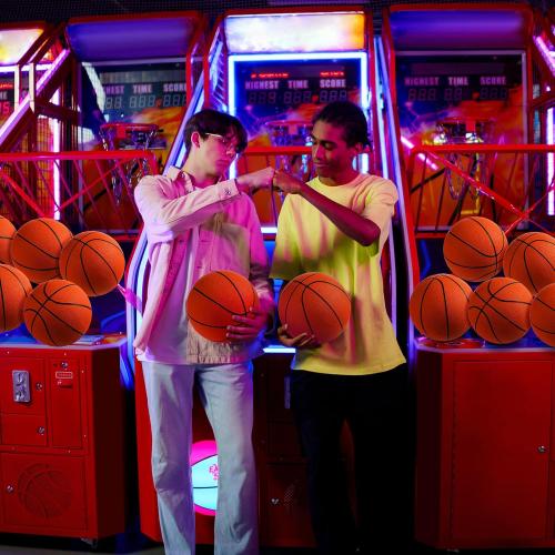 12 Pcs Mini Rubber Basketballs with Air Pump Set 7 Inch Mini Hoop Basketball Small Junior Size 3 Balls for Beginner Arcade Games Indoor Outdoor Pool Favors