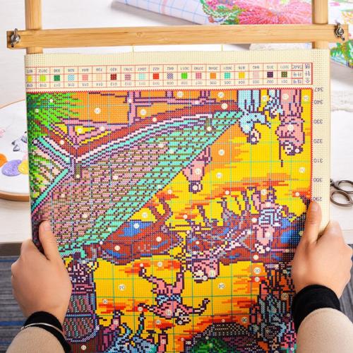 SHERCHPRY Wooden Cross Stitch Stand Compact Embroidery Tapestry Frame Install Beech Wood Embroidery Holder for Tabletop Needlework Craft