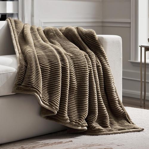 EVERGRACEHOME Ultra Soft Faux Fur Throw Blanket for Couch, Luxury Sculpted Texture Faux Blanket for Bed, Fluffy Thick Plush Warm Fuzzy.