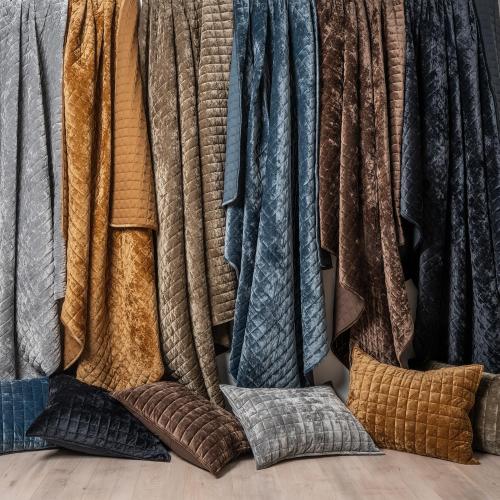 RECYCO Luxury Velvet Quilt Set Full Queen Size Bedding Sets, Ultra Soft Velvet Comforter Set, Lightweight Channel Box Stitch Oversized Bedspread Coverlet for All Season, with 2 Shams, Mocha Brown