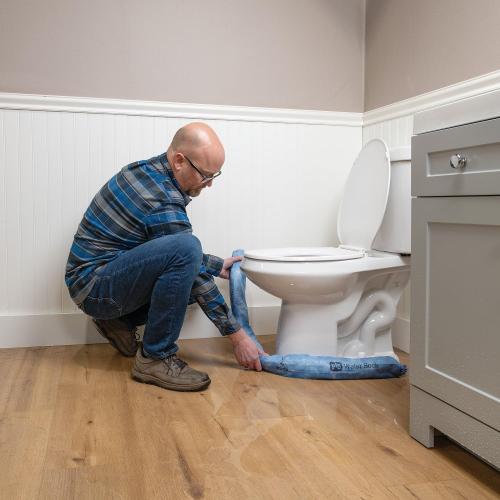 PIG Super Absorbent Sock for Water | 6 Pack | ext. Dia. 3 x 4' L | Absorbs Up to 1.75 Gallons per Sock | PM50635