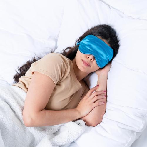 100% 22 Momme Mulberry Silk Sleep Mask, Filled with Premium Mulberry Silk, Silk Eye mask for Sleeping Women, Sleep mask for Side Sleepers Perfect fit Adjustable Light Blocking Silk Sleep mask Gift