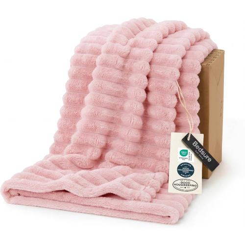Bedsure Soft Coral Pink Throw Blanket for Couch Decor Gifts 50x70 | Birthday Gifts for Women Mom Her, Warm Lightweight Cozy Fluffy Throw Blanket Sofa, Dorm Room Home Decor, Machine Washable