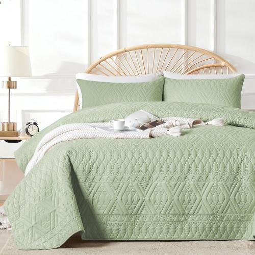 akkialla King Size Quilt Bedding Set,Sage Green Lightweight Microfiber Soft Bedspread,Modern Style Geometric Pattern Coverlet Set for All Seasons,3 Piece(1 Quilt,2 Pillow Shams)
