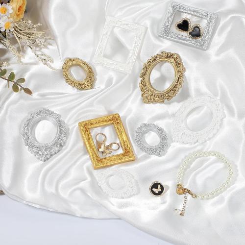 uxcell 10pcs Vintage Resin Picture Frames, Mini Tiny Photo Frame Rectangle Jewelry Display Prop for DIY Table Top Photography Wedding Decor, Silver, 1.3 x 1.1