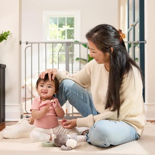 Regalo Easy Step 49-Inch Extra Wide Baby Gate, Includes 4-Inch and 12-Inch Extension Kit, 4 Pack of Pressure Mount Kit and 4 Pack of Wall Mount Kit, Platinum