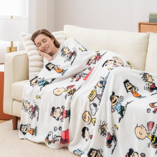 Berkshire VelvetLoft Peanuts Snoopy Cute Character Plush Throw Blanket, Peanuts Gang, Throw (55 x 70)