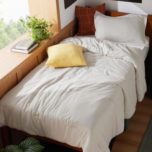 Bedsure Twin/Twin XL Comforter Set - Beige Soft Bedding for All Seasons, Cationic Dyed Bed Set, 2 Pieces, 1 Twin Size Comforter (68x88) and 1 Pillow Sham (20x26 2)