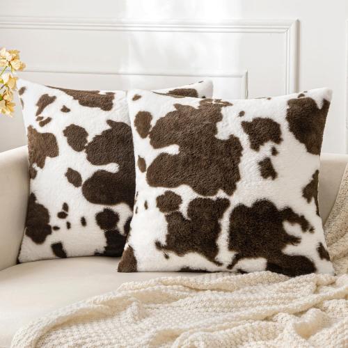 Woaboy Pack of 2 Luxury Faux Fur Throw Pillow Covers Cowhide Decorative Soft Fluffy Plush Couch Throws Brindle Cushion Covers for Couch Living Room Sofa Bedroom 20x20 Inch，Coffee
