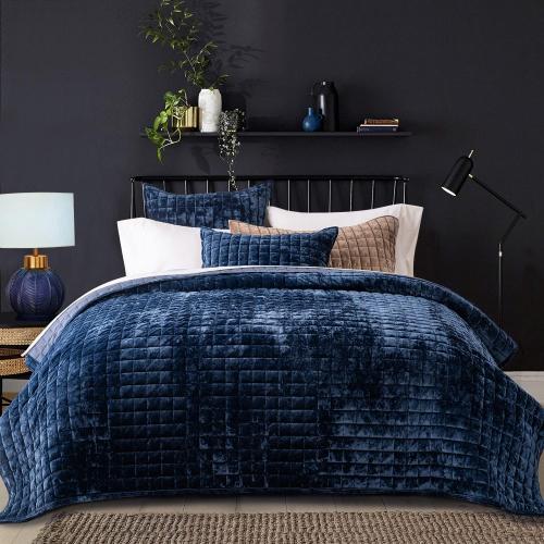 RECYCO Luxury Velvet Quilt Set King Size, Lightweight Velvet Comforter Set, Oversized Bedspread Coverlet Quilted Bedding Set, with 2 Matching Pillow Shams, for All Season, Navy Blue