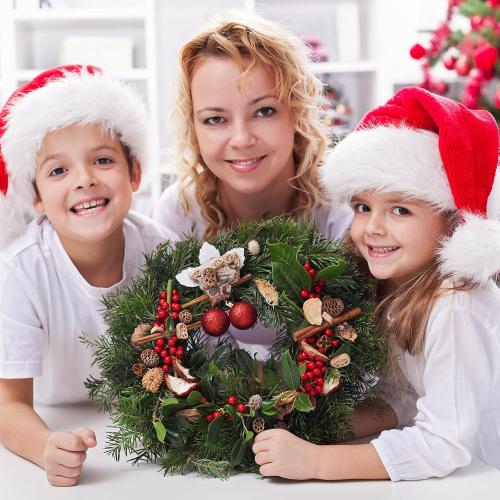 2 Pack Christmas Wire Wreath Frame Wire Wreath Making Rings Green for New Year Valentines Decoration (14 Inch)