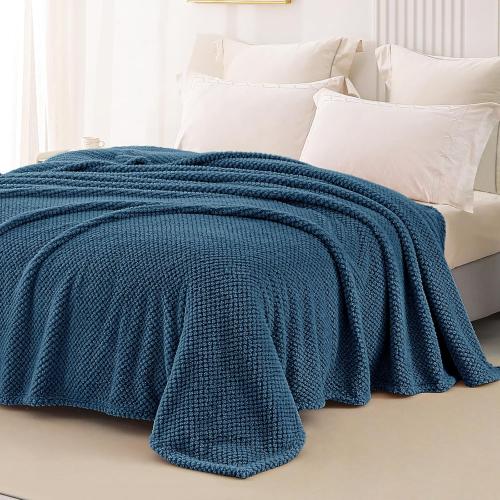 large Fuzzy  Blanket for Bed, Fluffy Soft Jacquard Blankets for All Season, Lightweight and Cozy