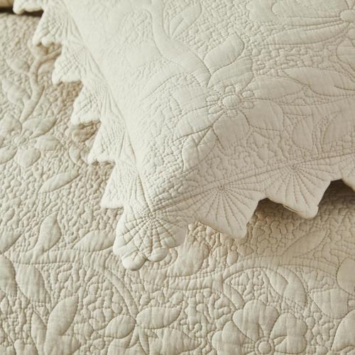 Brandream Beige Quilts Queen King Size Cotton Farmhouse Matelasse Coverlet Scalloped Edge Bedspreads Luxury Quilt Bedding Set 3-Piece 98x106