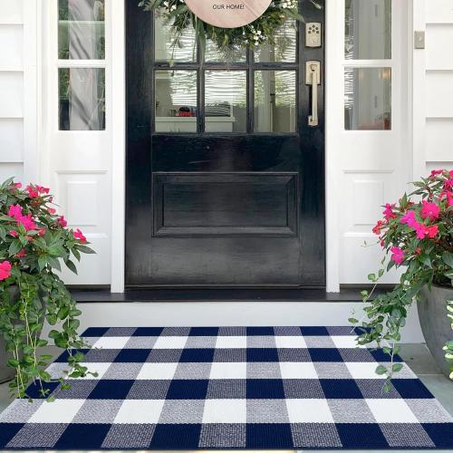 IOHOUZE Buffalo Plaid Checkered Rug 27.5 X 43 Front Door Mats, Washable Area Rugs for Front Porch Decor, Spring Summer Welcome Mats Outdoor, Navy White Rug for Farmhouse/Entryway/Home Entrance