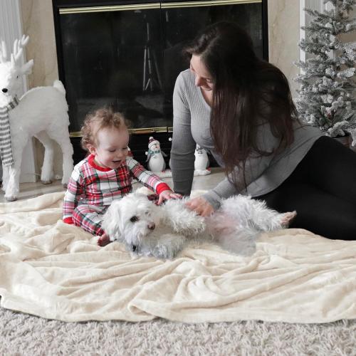 Bedsure Fleece Throw Blanket for Couch Cream - Lightweight Plush Fuzzy Cozy Soft Blankets and Throws for Sofa, 50x60 inches