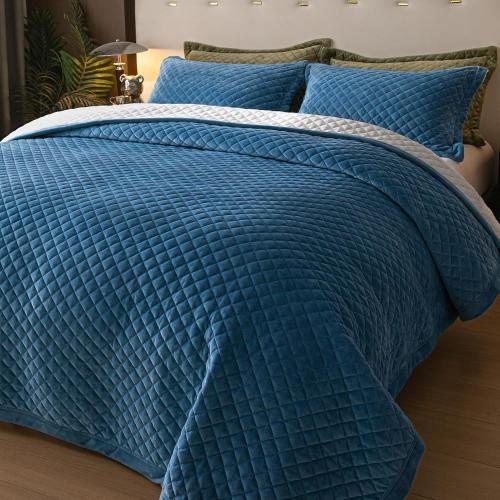 Queen Size Velvet 3-Piece Quilt Set - Ultra Soft Bedding with 2 Pillow Shams, Lightweight Reversible Coverlet Bedspread with Plaid Quilting for All Seasons, Royal Blue/White 90x96 Inches